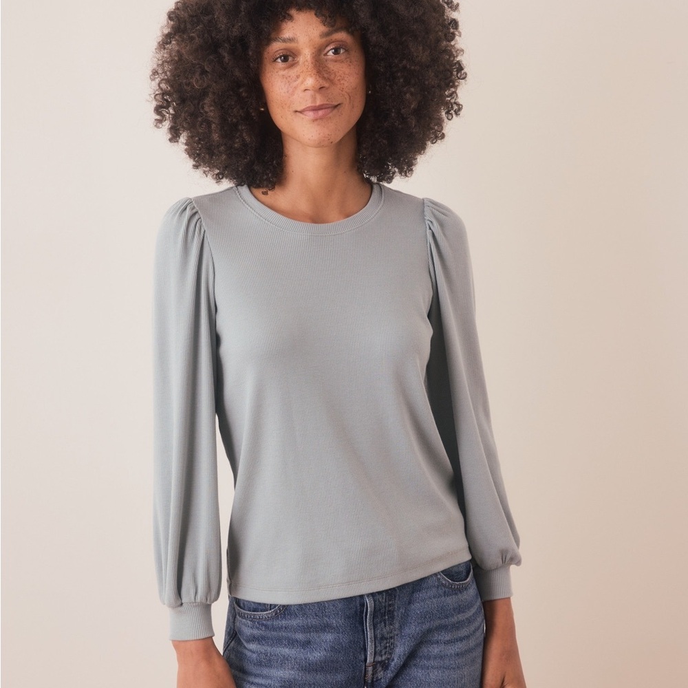Marine Layer Lexi Rib Puff Sleeve Top in Slate